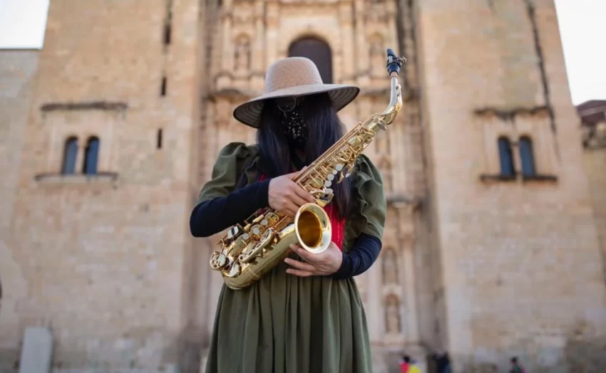 maria-elena-saxofonista