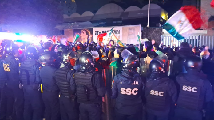 Aficionados de la Selección Mexicana realizaron una 