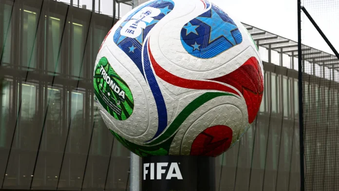 Balón trionda que tiene un chip inteligente