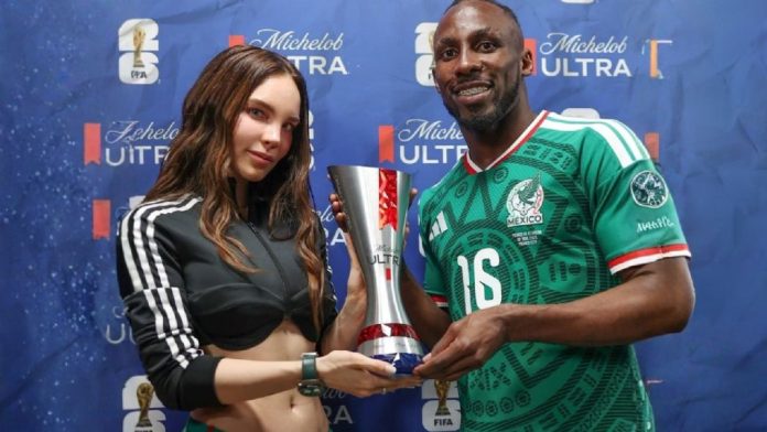 Julián Quiñones cerró la noche con el MVP