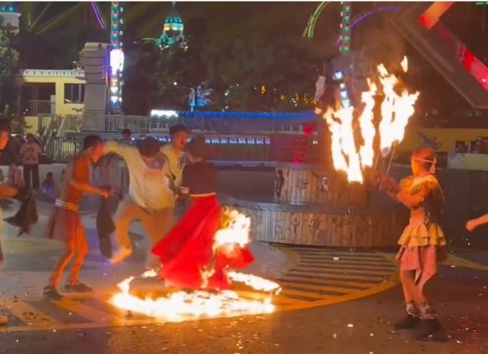 La “danza de falda de fuego” terminó en accidente en Jiangsu